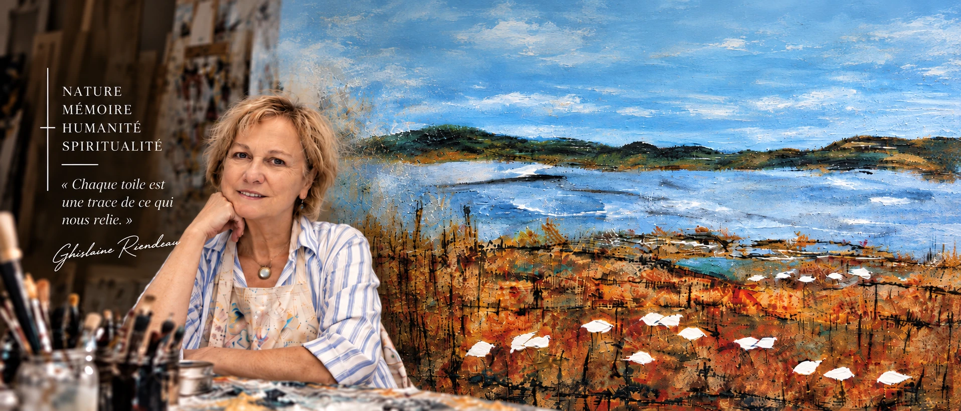 Ghislaine Riendeau dans son atelier, dans une composition réunissant son portrait et sa peinture.
